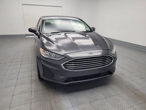 Used 2020 Ford Fusion SE FWD image 14
