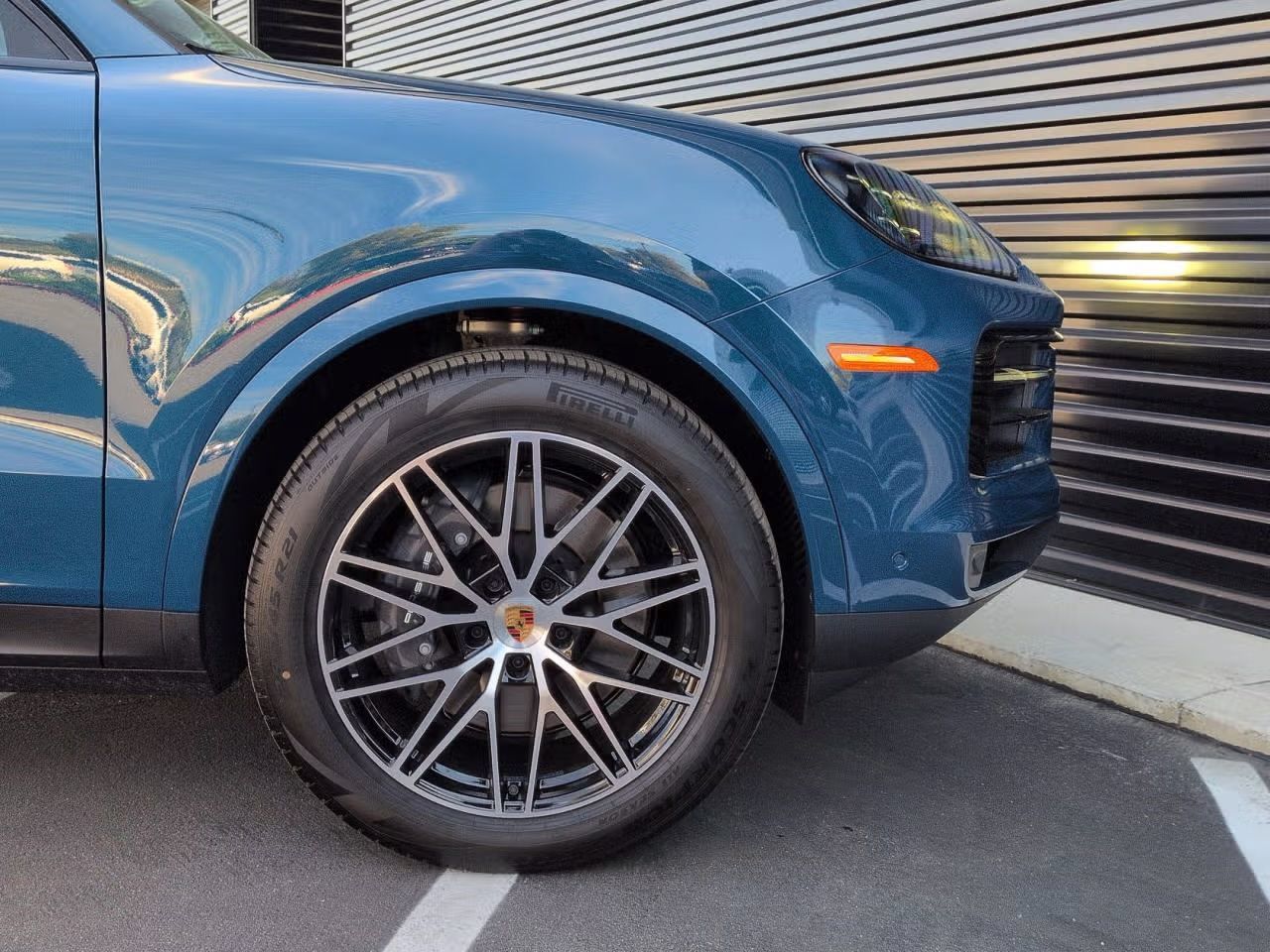 Certified 2026 Porsche Cayenne AWD/4WD image 11