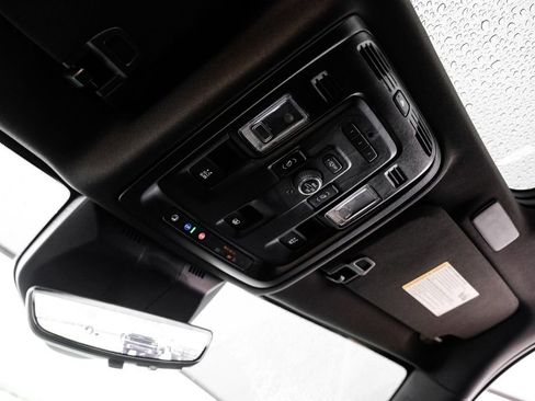 Used 2021 Cadillac Escalade ESV Premium Luxury image 28