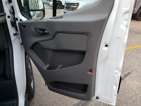 New 2025 Ford Transit 250 Base image 18