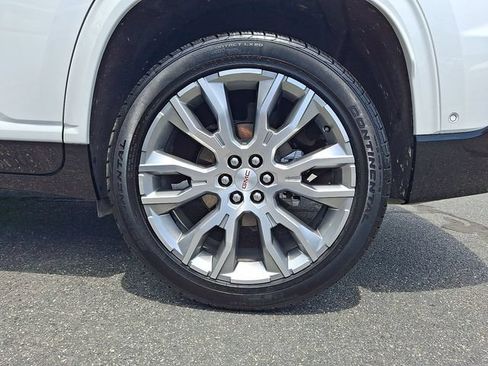 Certified 2025 GMC Acadia Denali w/ Super Cruise Package AWD/4WD image 32