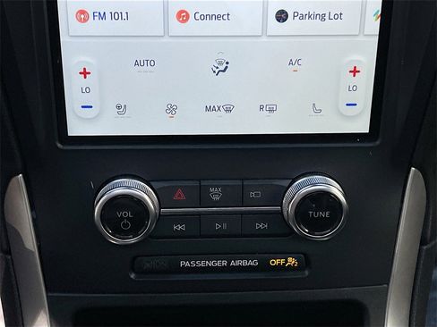 Used 2024 Ford Edge ST-Line image 15