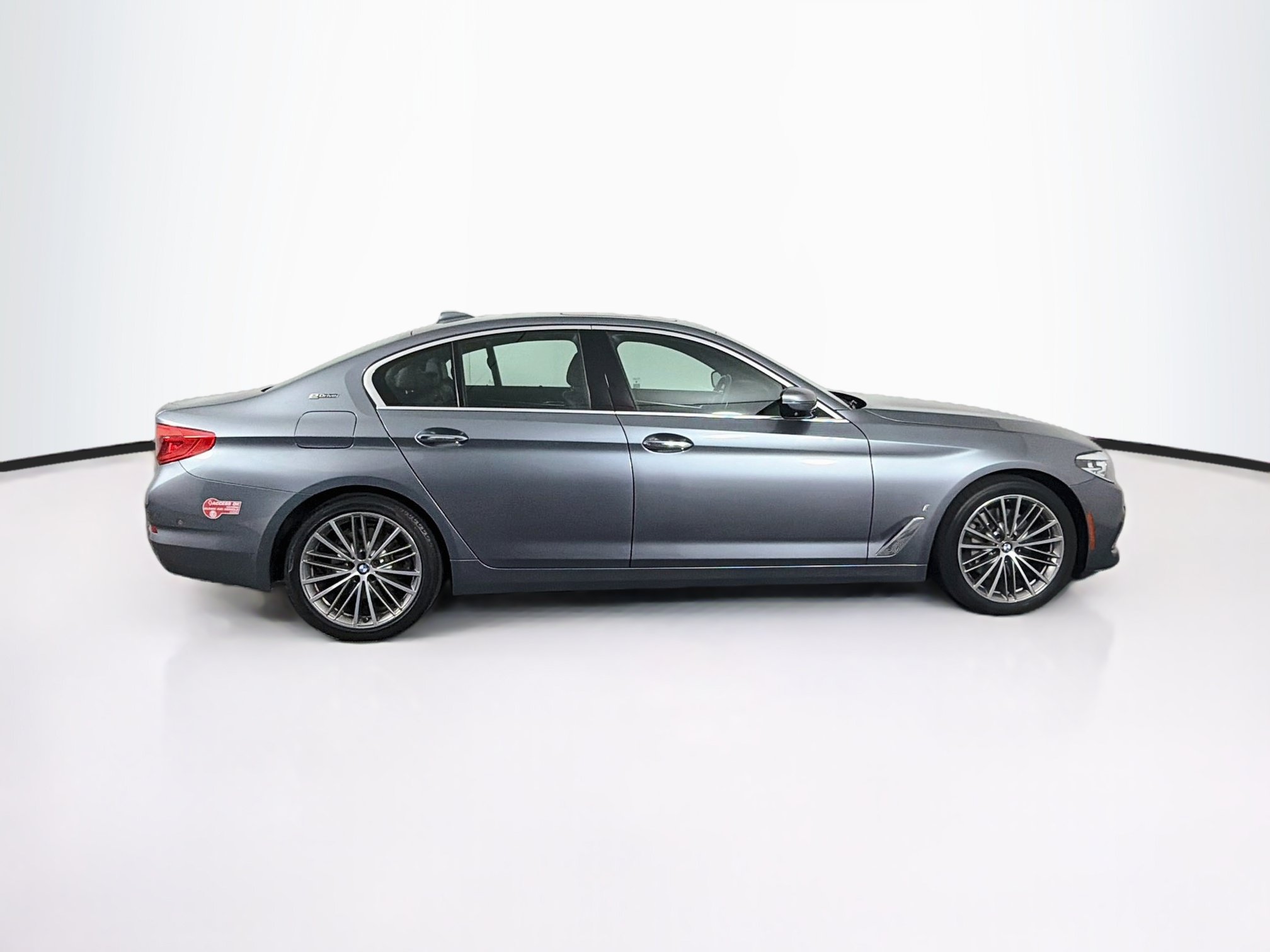 Used 2018 BMW 530e RWD image 10