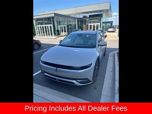 Used 2023 Hyundai Ioniq 5 SEL AWD/4WD image 3