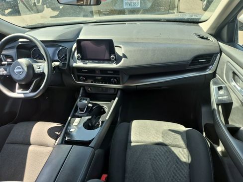 Used 2024 Nissan Rogue SV FWD image 16