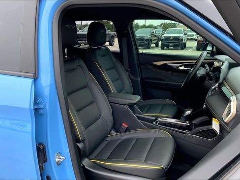 Used 2024 Chevrolet TrailBlazer ACTIV w/ Driver Confidence Package FWD image 9