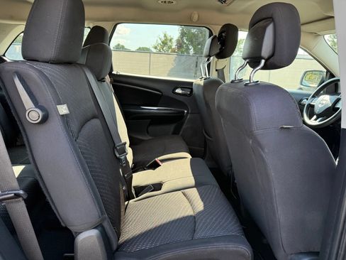 Used 2015 Dodge Journey American Value Package w/ Flexible Seating Group FWD image 20