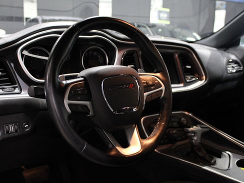 Used 2016 Dodge Challenger SXT Plus image 20