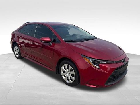 Used 2025 Toyota Corolla LE FWD image 7