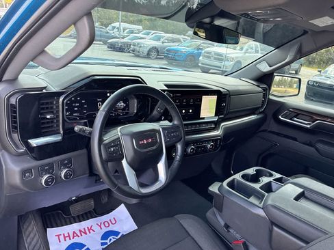 Used 2023 GMC Sierra 1500 Elevation AWD/4WD image 10