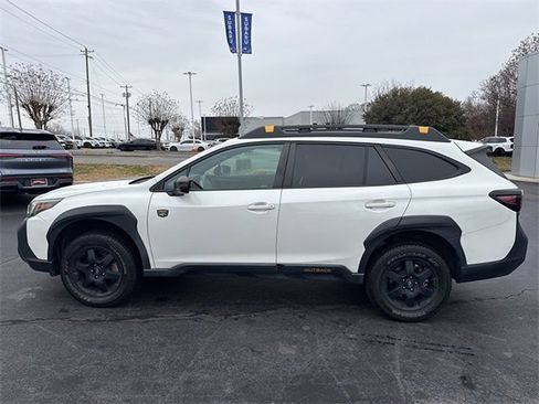 Used 2023 Subaru Outback Wilderness image 2