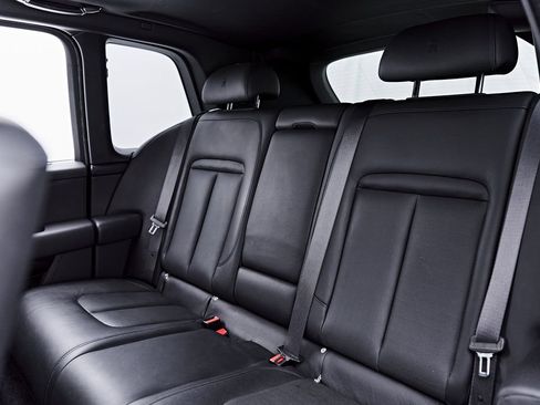 Used 2020 Rolls-Royce Cullinan AWD/4WD image 56