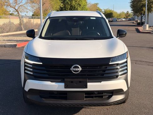 Used 2026 Nissan Kicks SV FWD image 9