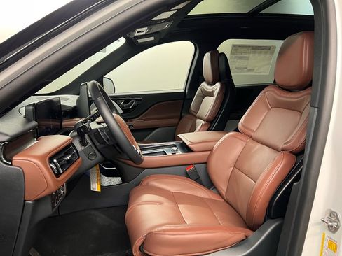 New 2026 Lincoln Aviator Reserve image 29