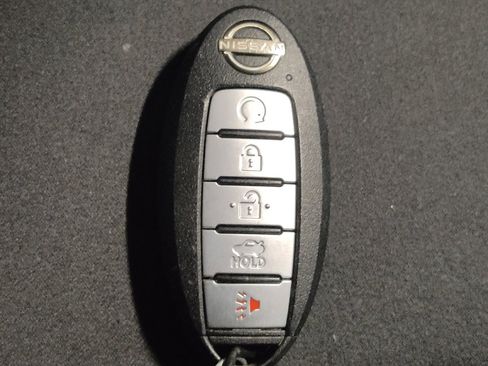 Used 2025 Nissan Altima 2.5 SV FWD image 32