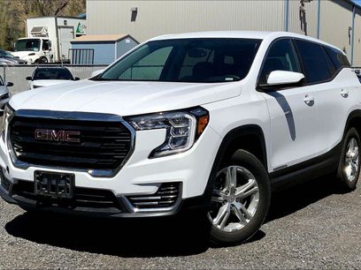 Used 2024 GMC Terrain SLE