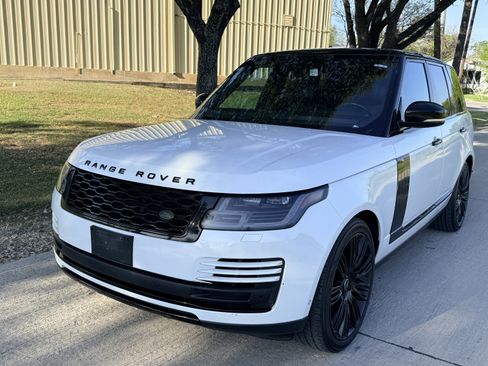 Used 2018 Land Rover Range Rover HSE image 2