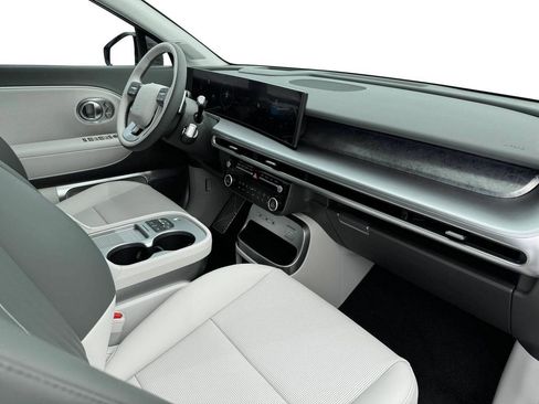 New 2026 Hyundai Ioniq 9 Calligraphy image 16