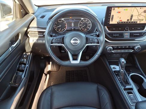 Used 2023 Nissan Altima 2.5 SR w/ SR Premium Package image 25