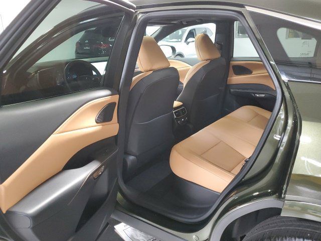 Used 2026 Lexus RX 350 Premium w/ Accessory Package (Z1) AWD/4WD image 19