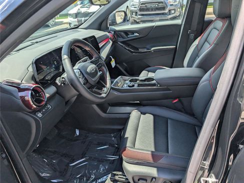 Used 2026 Chevrolet Equinox RS w/ Safety and Technology Package AWD/4WD image 15