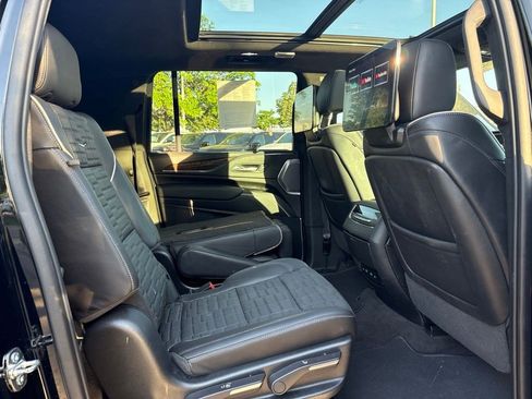 Certified 2023 Cadillac Escalade ESV Sport Platinum w/ LPO, ONYX Package AWD/4WD image 23