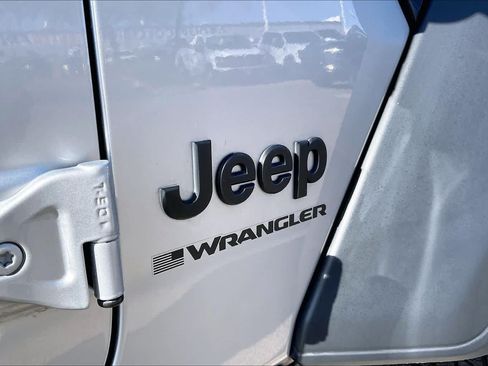 Used 2023 Jeep Wrangler Sport AWD/4WD image 29