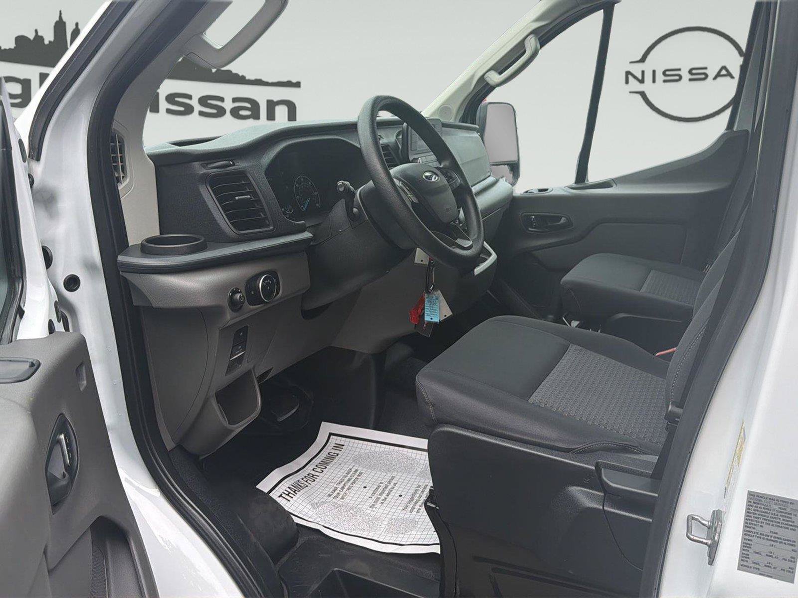 Used 2025 Ford Transit 250 Low Roof w/ Exterior Upgrade Package RWD image 10