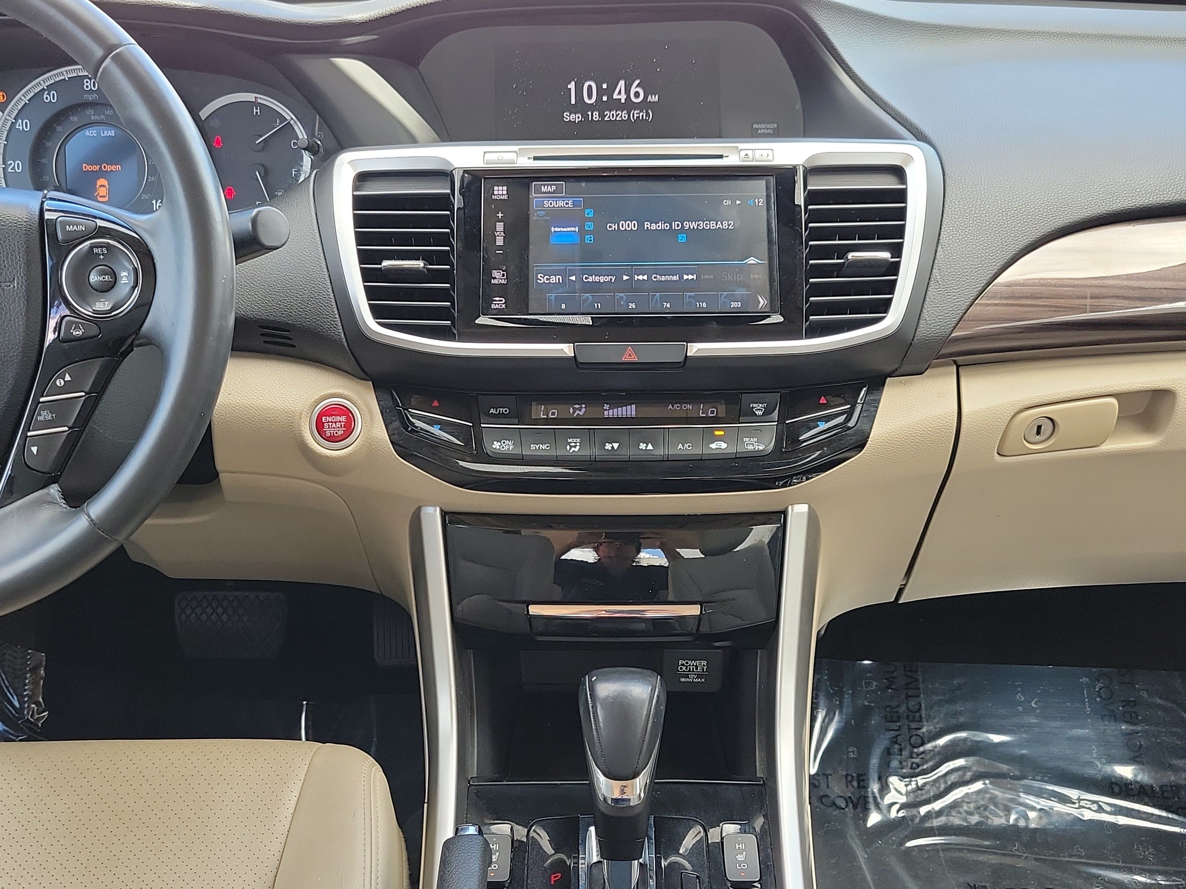 Used 2016 Honda Accord Touring image 19