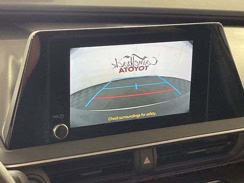 New 2026 Toyota Prius Plug-In Hybrid image 16