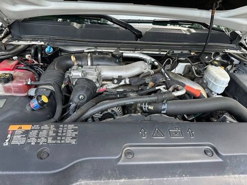 Used 2011 Chevrolet Silverado 2500 LT w/ Interior Plus Package RWD image 14