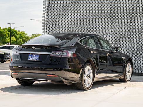 Used 2015 Tesla Model S 90D AWD/4WD image 4