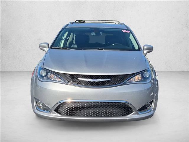 Used 2020 Chrysler Pacifica Touring-L FWD image 2