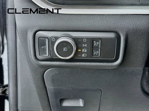 Certified 2022 Ford Explorer XLT w/ Equipment Group 202A AWD/4WD image 14