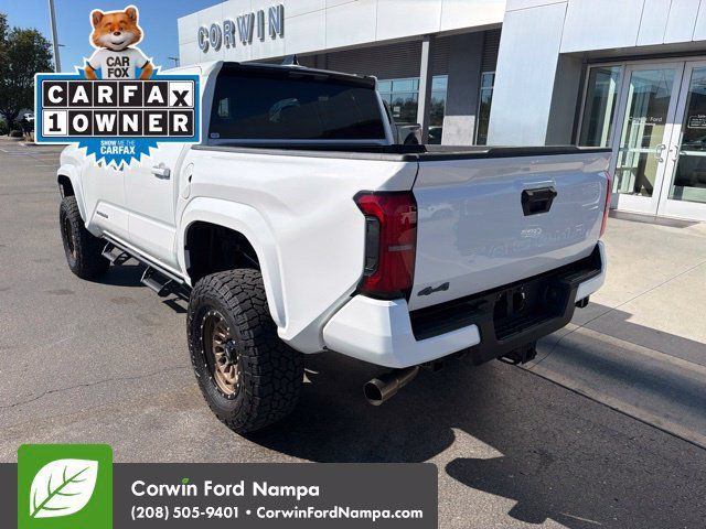 Used 2026 Toyota Tacoma SR5 AWD/4WD image 9