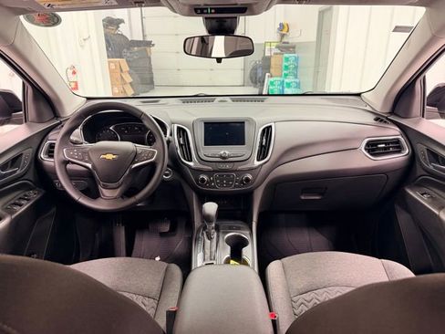 Used 2024 Chevrolet Equinox LT w/ LPO, Floor Liner Package image 18