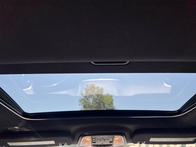 Used 2018 Jeep Grand Cherokee Limited AWD/4WD image 25