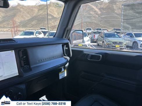 New 2025 Ford Bronco Badlands w/ Sasquatch Package AWD/4WD image 77