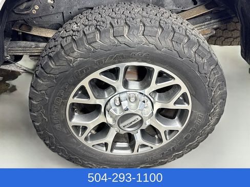 Used 2021 Ford F250 Lariat w/ Lariat Ultimate Package image 31