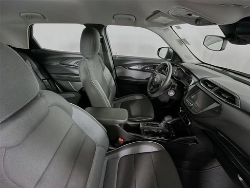 Used 2022 Chevrolet TrailBlazer LS FWD image 26