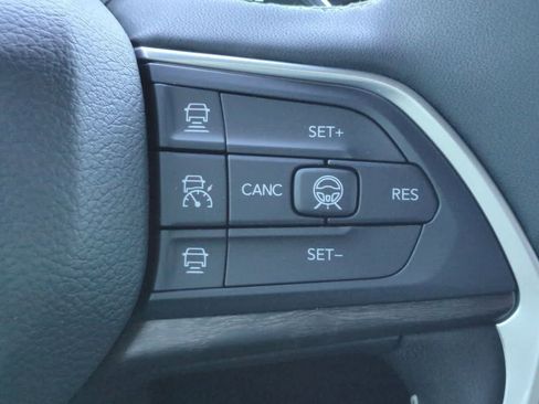 New 2026 Jeep Grand Cherokee L Limited AWD/4WD image 26