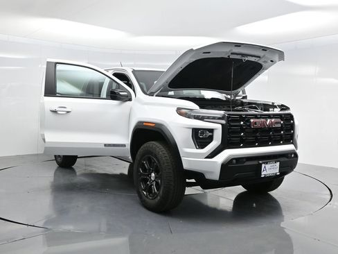 Used 2024 GMC Canyon Elevation w/ Convenience Package image 38