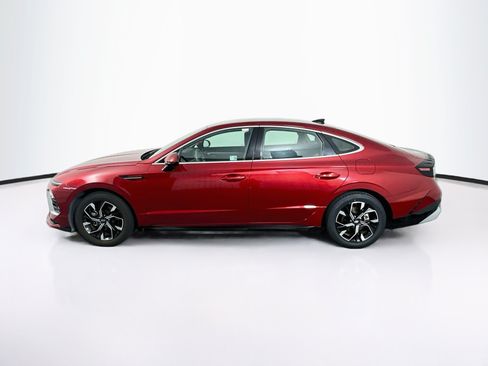 Used 2025 Hyundai Sonata SEL FWD image 4