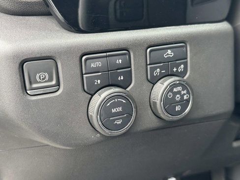 Used 2022 Chevrolet Silverado 1500 LT Trail Boss w/ Protection Package image 15