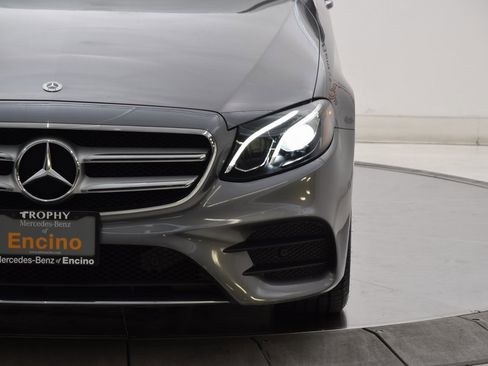 Used 2018 Mercedes-Benz E 400 4MATIC Sedan image 10