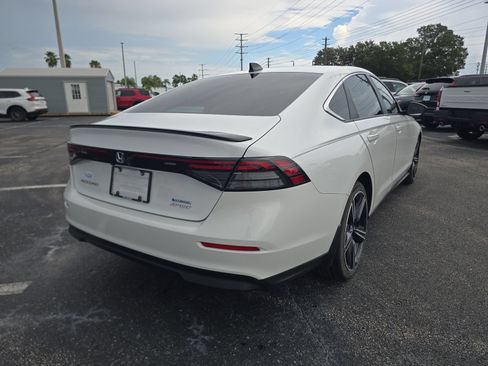 Used 2023 Honda Accord Sport image 4