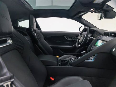 Certified 2024 Jaguar F-TYPE R-Dynamic RWD image 37