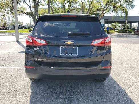 Used 2020 Chevrolet Equinox LS w/ LS Convenience Package image 8
