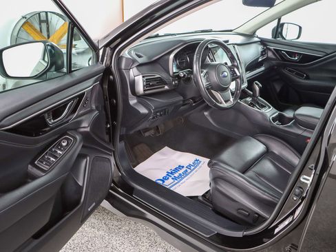 Used 2023 Subaru Outback Limited XT AWD/4WD image 3