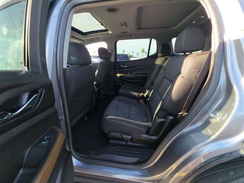 Used 2021 GMC Acadia SLE w/ Driver Convenience Package AWD/4WD image 7